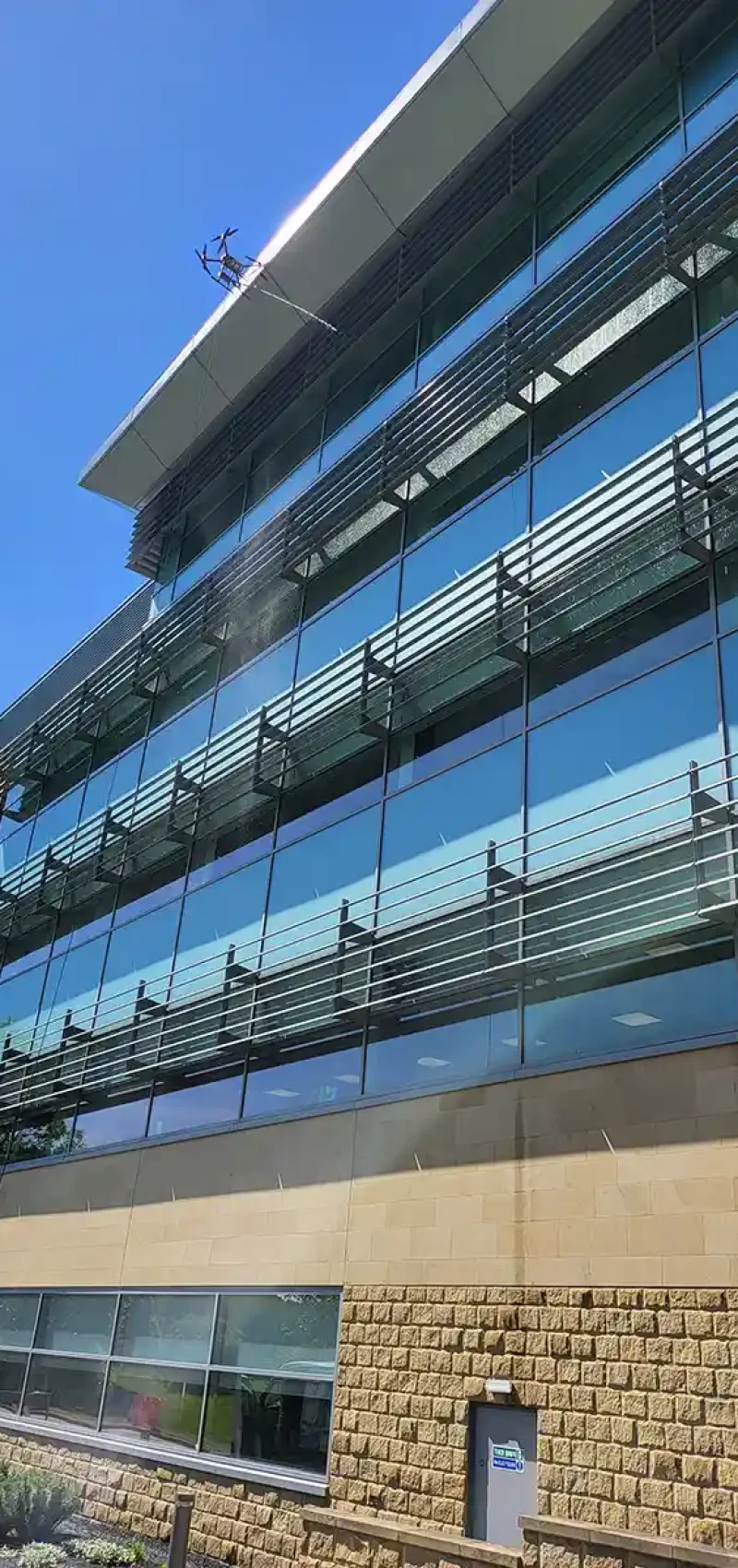 Drone_windows_clean