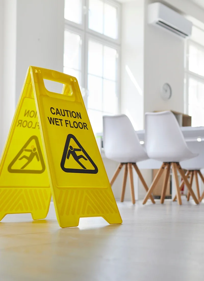 Schooll_cleaning_wet_floor_sign