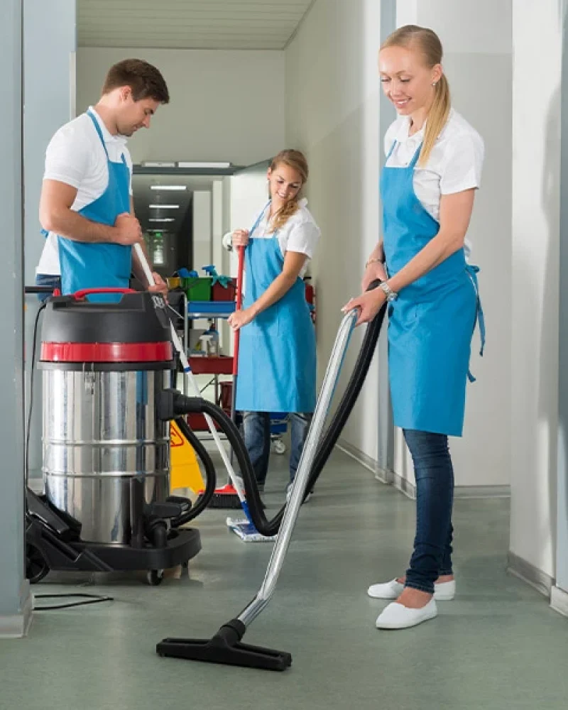 cleaning_team_img