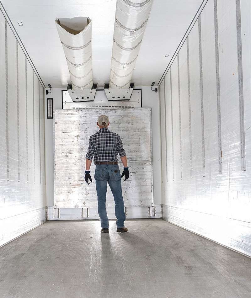 cold storage man img